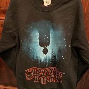 no stains or marks-stranger things black large sweatshirt-from smoke free home